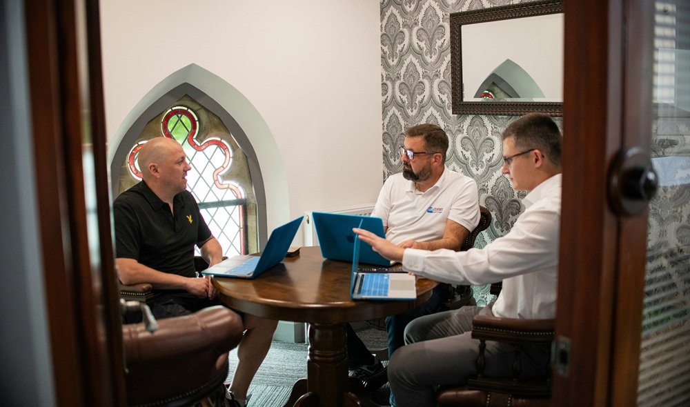 limites des outils standards pour les franchises immobilières